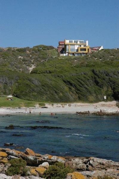 Crayfish Lodge Sea & Country Guest House Gansbaai Exterior foto