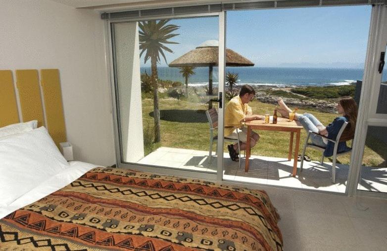 Crayfish Lodge Sea & Country Guest House Gansbaai Zimmer foto
